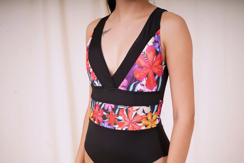 Traje de Baño Entero Estampado con Escote en V | Mod. 532